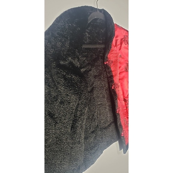 Vintage Red Satin Embroidered Asian Cheongsam Black Curly Lamb Short Coat Small - Picture 4 of 10